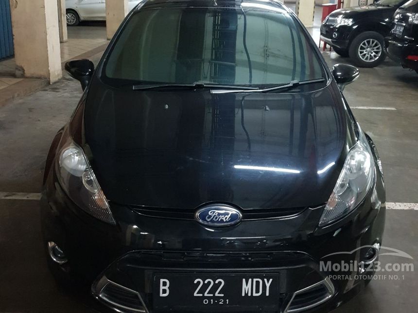  Jual  Mobil  Ford  Fiesta  2010 Sport 1 6 di DKI Jakarta 