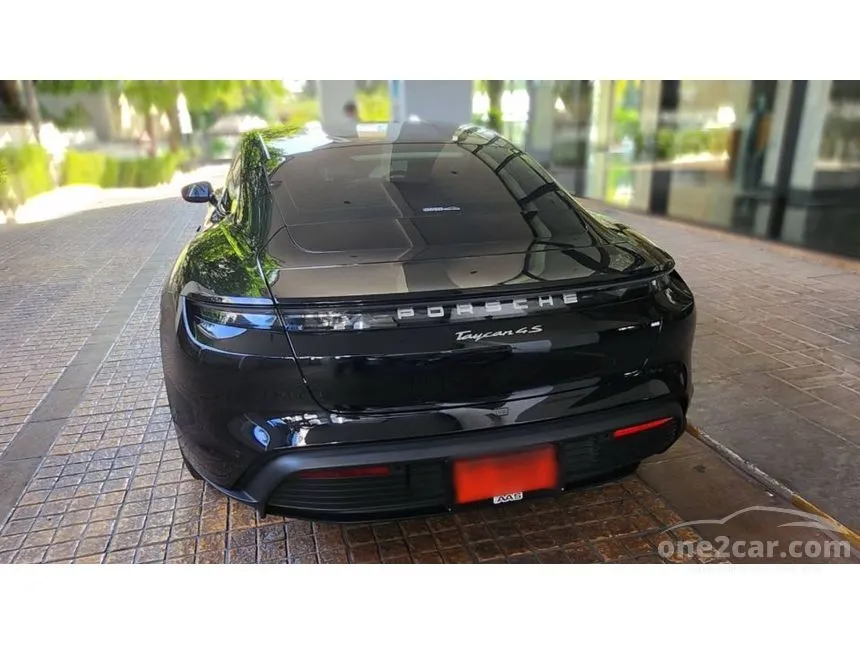 2024 Porsche Taycan 4S Sedan