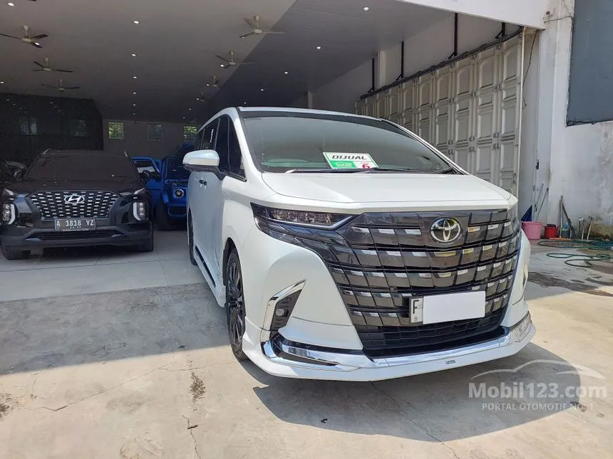 2024 Toyota Alphard HEV Modelista MPV