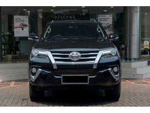 2016 Toyota Fortuner 2.4 VRZ SUV Garansi Resmi dan Free Service Toyota Indonesia 1 Year