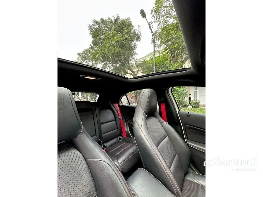 2015 Mercedes-Benz AMG A45 4MATIC Hatchback