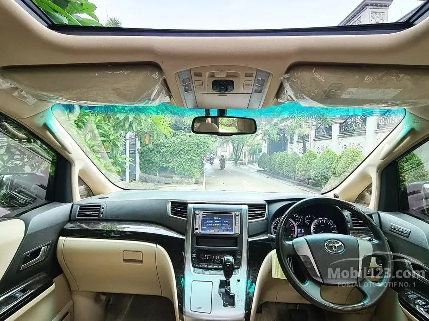 2014 Toyota Alphard V MPV