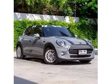 2015 Mini COOPER 1.5 F55 5-Door Hatchback