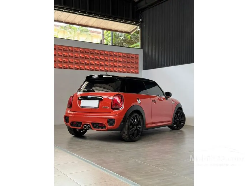 2018 MINI Cooper S 3 Door (Red Hot) Hatchback