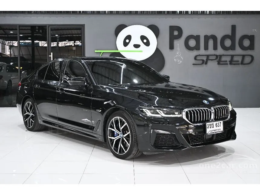 2022 BMW 530e M Sport Sedan