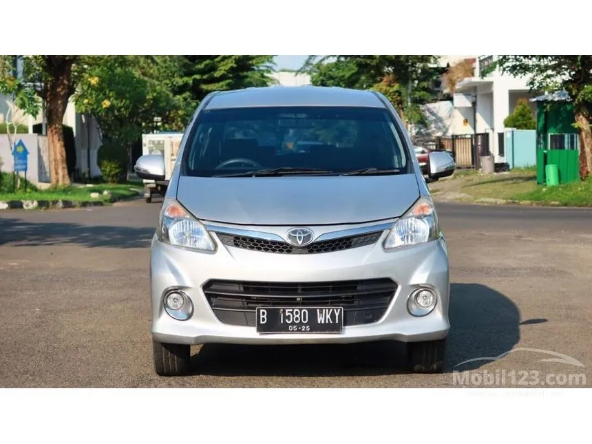 Jual Mobil Toyota Avanza 2015 Veloz 1.5 di DKI Jakarta Manual MPV Silver Rp 130.000.000