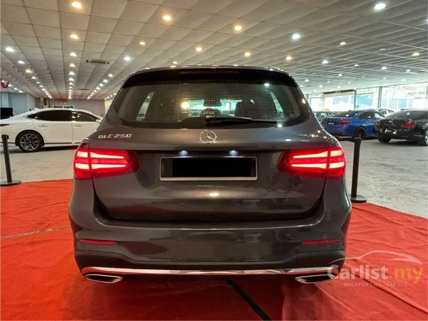 2016 Mercedes-Benz GLC250 4MATIC AMG Line SUV