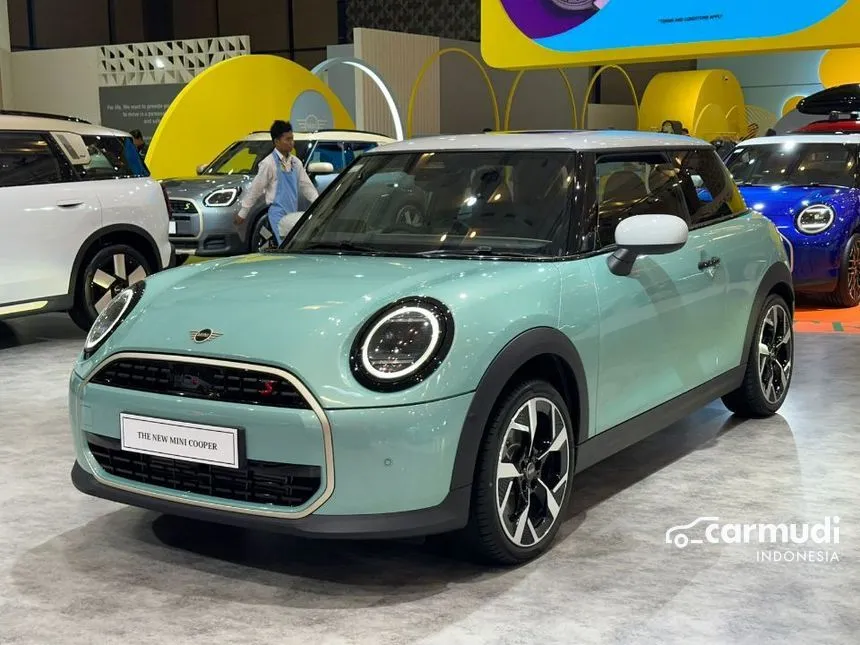 2025 MINI Cooper Cooper SE Hatchback