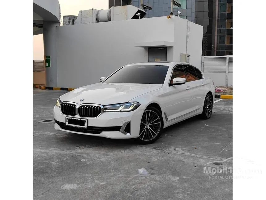 2022 BMW 530i Opulence Sedan