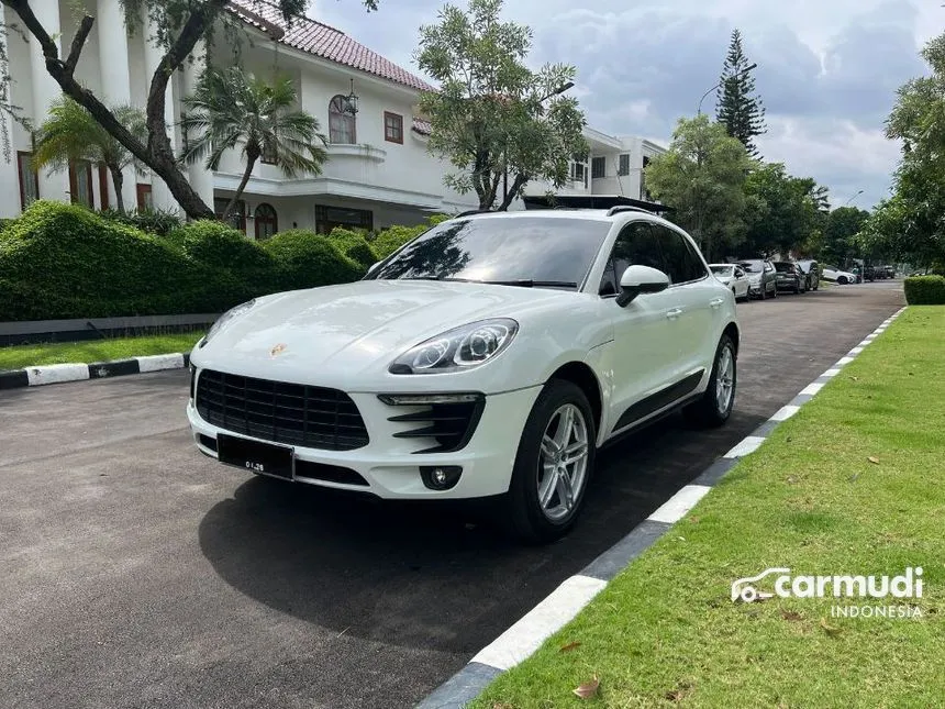 2015 Porsche Macan SUV