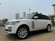 RANGE ROVER VOGUE 3.0 BENSIN 2014 WHITE ON SADDLE BROWN