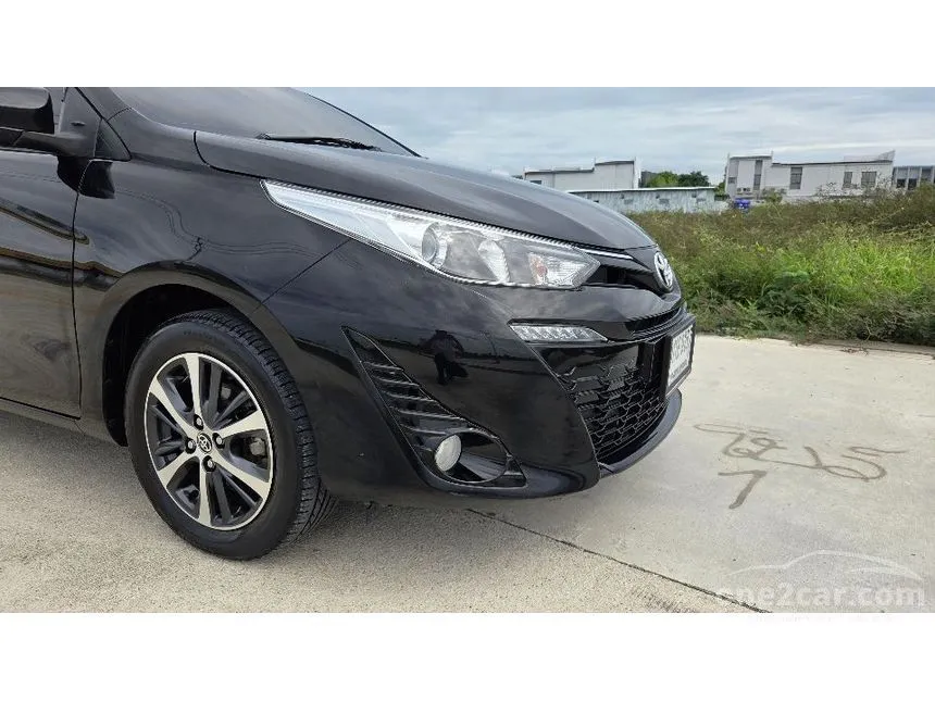 2020 Toyota YARIS High Hatchback