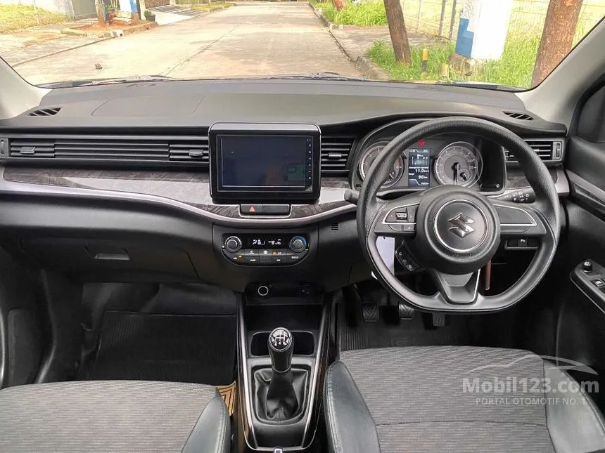 2024 Suzuki XL7 Zeta SUV