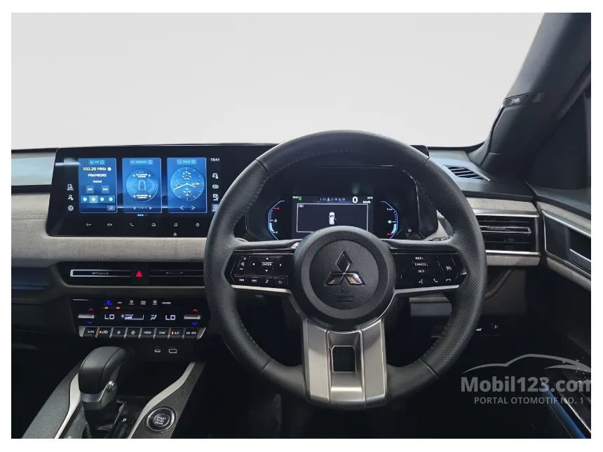 2023 Mitsubishi XFORCE Ultimate SUV
