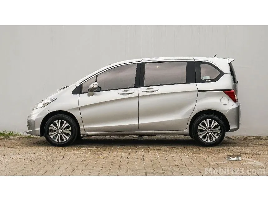 2014 Honda Freed S MPV