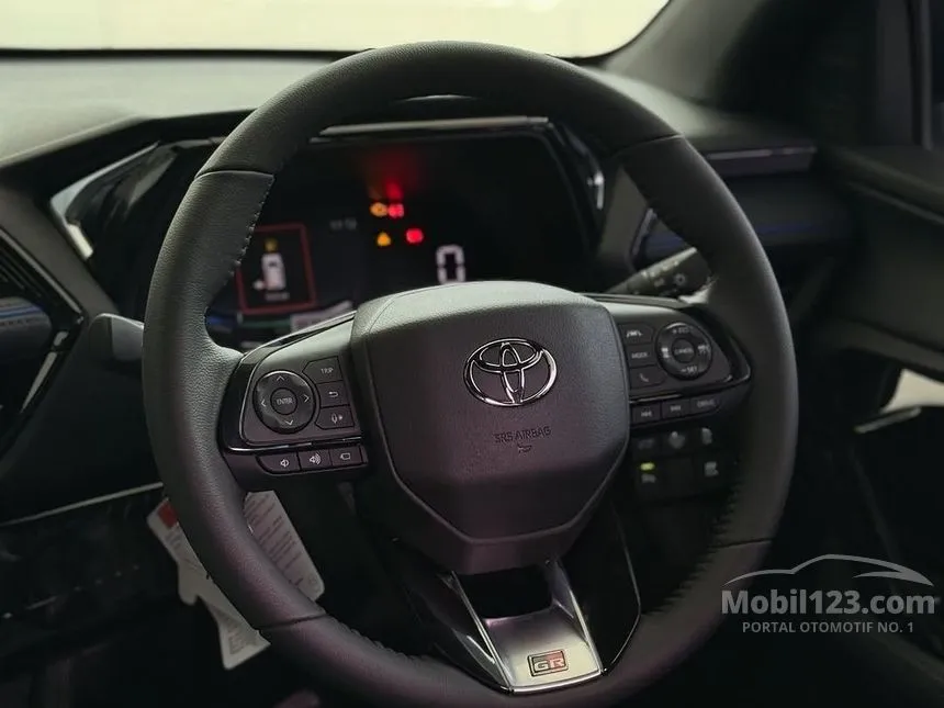 2026 Toyota Yaris Cross S HV with GR Parts Aero Pkg SUV