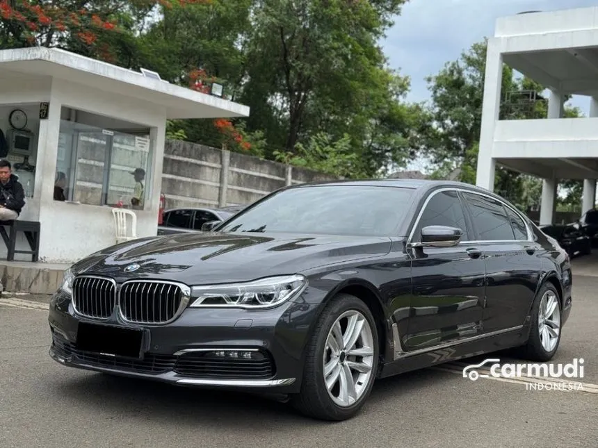 2017 BMW 730Li Sedan