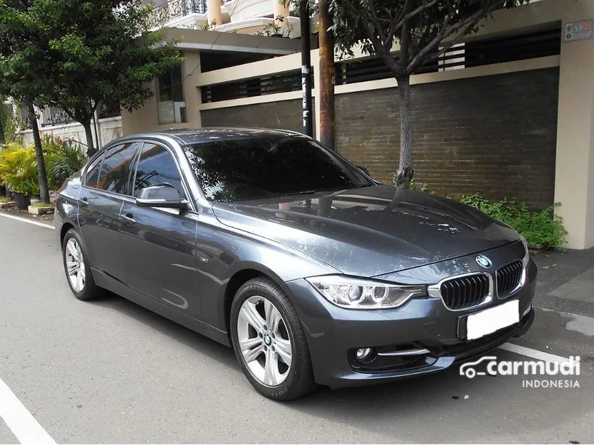 2013 BMW 320i Sport Sedan