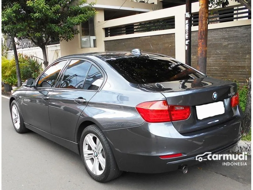 2013 BMW 320i Sport Sedan