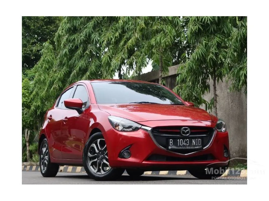 Jual Mobil Mazda 2 2015 GT 1.5 di Jawa Barat Automatic Hatchback Merah Rp 170.000.000