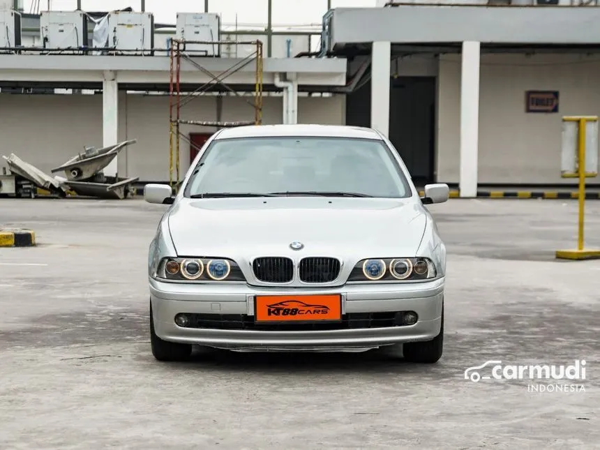 2002 BMW 520i Sedan