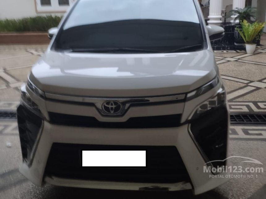 2017 Toyota Voxy Wagon
