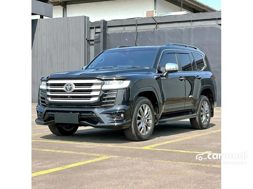 Jual Mobil Toyota Land Cruiser 2024 VX