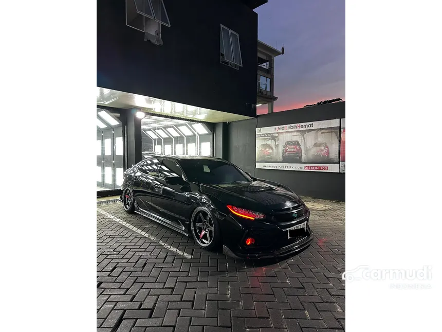 2018 Honda Civic E Hatchback