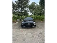 2023 Mercedes-Benz C300 2.0 AMG Line Sedan Black on Black Odo 8 Rb (TERMURAH)