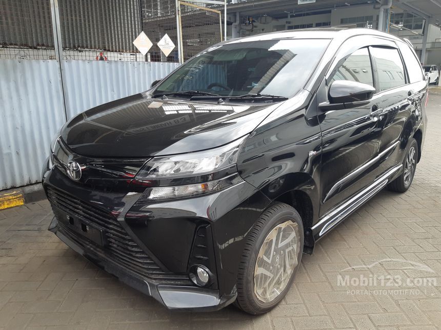 Jual Mobil  Toyota  Avanza 2021  Veloz  1 5 di Jawa Timur 