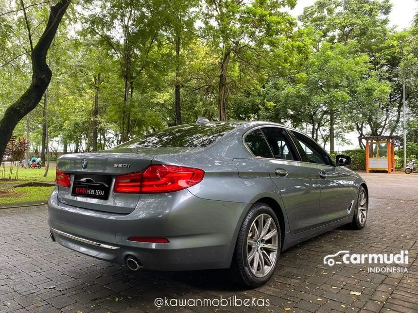 2018 BMW 520i Luxury Sedan