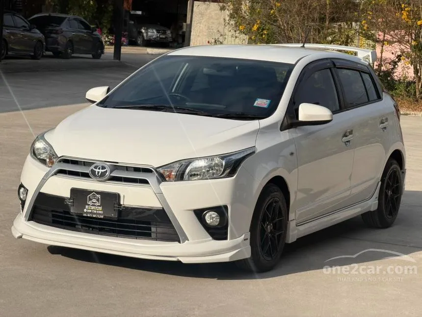 2014 Toyota YARIS E Hatchback