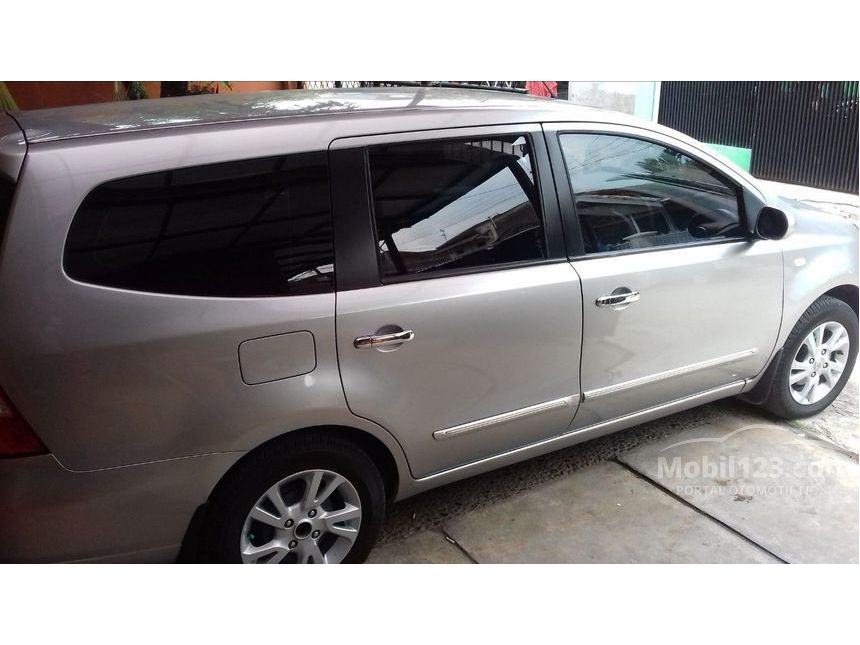 Jual Mobil Nissan Grand Livina 2012 XV 1.5 di Jawa Barat 