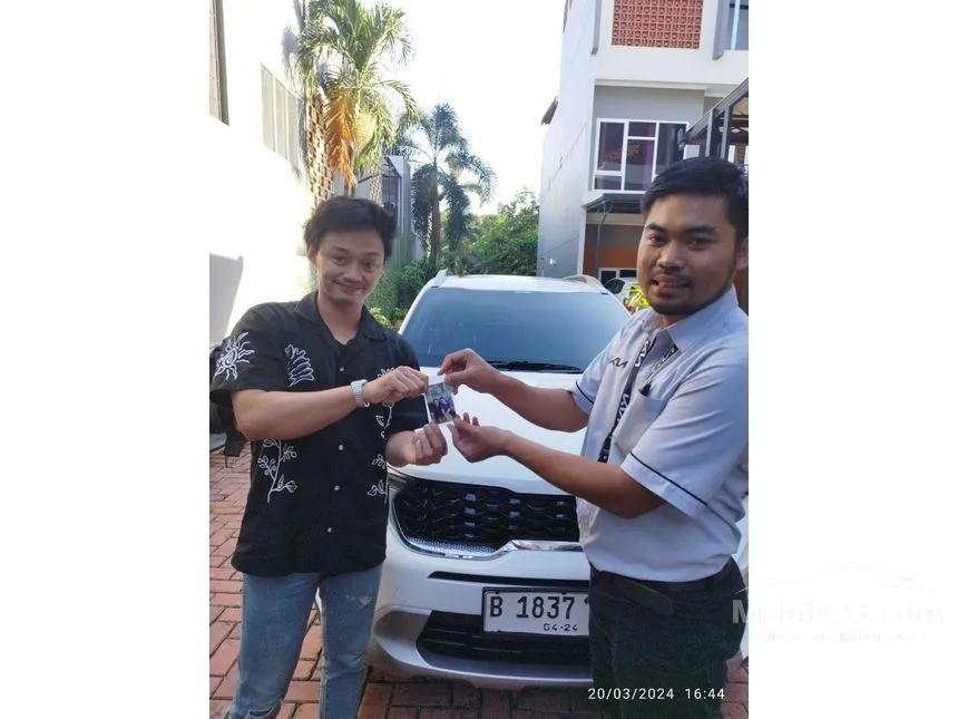 Jual Mobil KIA Sonet 2023 Premiere 1.5 di Jawa Barat Automatic Wagon Silver Rp 298.500.000