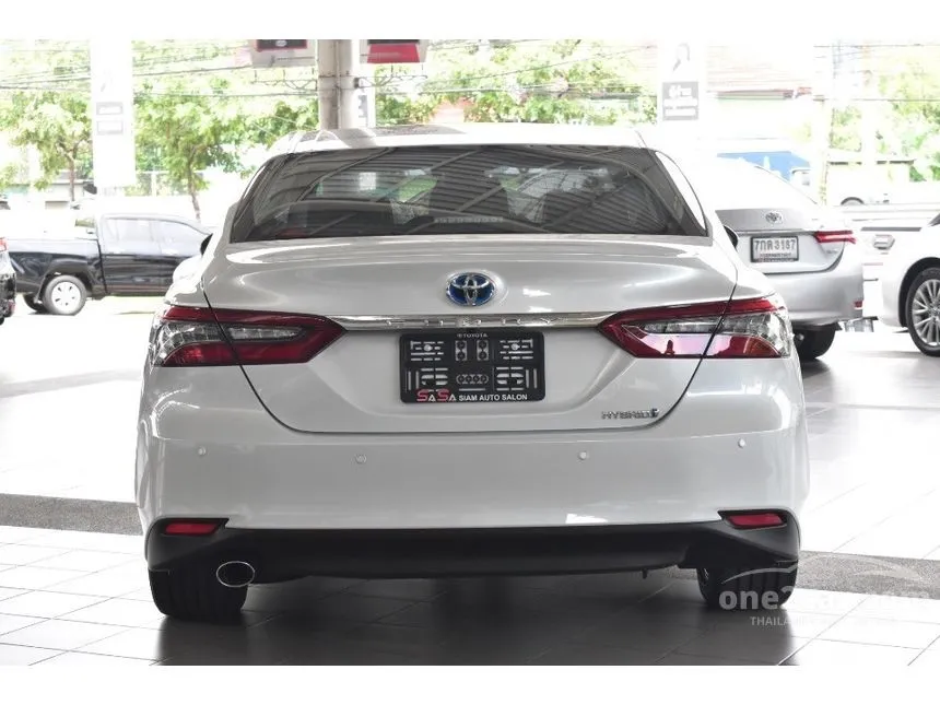 2023 Toyota Camry HEV Premium Luxury Sedan