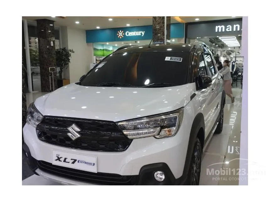 Jual Mobil Suzuki XL7 2024 ALPHA Hybrid 1.5 di Jawa Barat Automatic Wagon Putih Rp 307.400.000