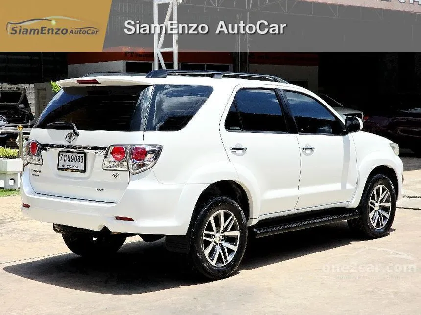 2012 Toyota FORTUNER V SUV