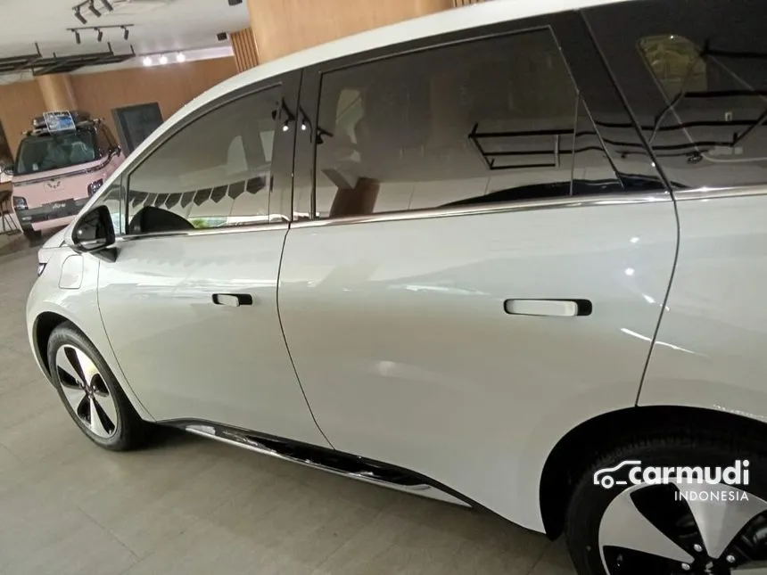 2024 Wuling Cloud EV EV Hatchback