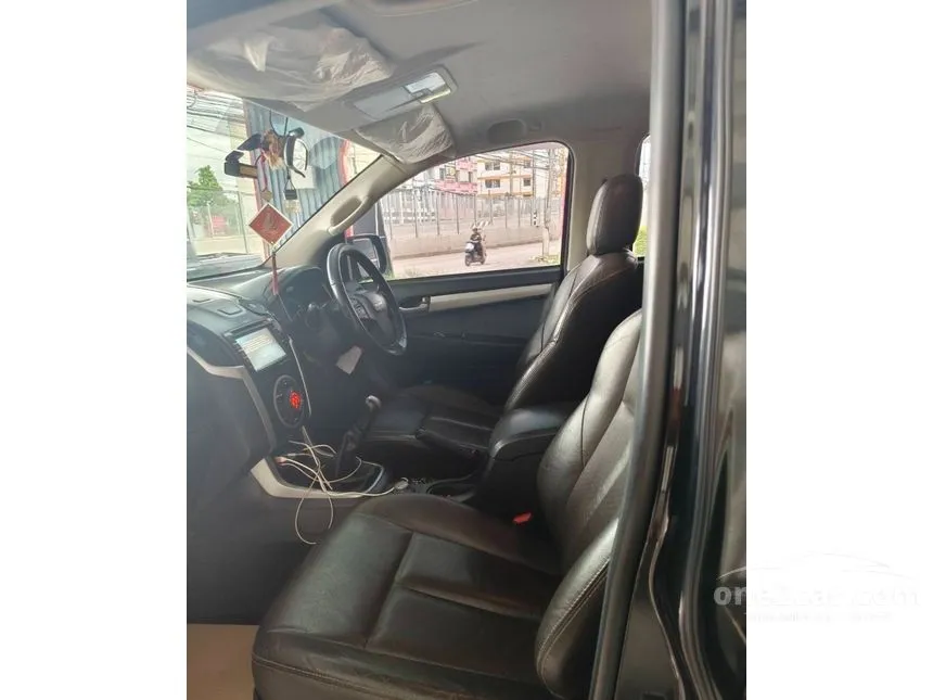 2016 Isuzu D-MAX Vcross Z-Prestige Cab-4 Pickup