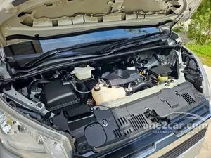 2020 Toyota Commuter 2.8 Van