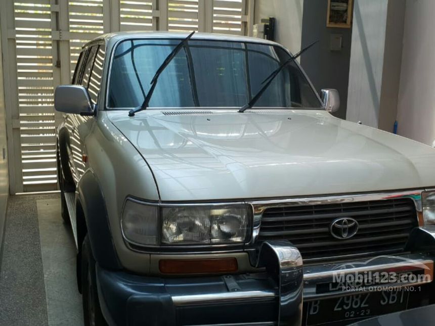 1998 Toyota Land Cruiser SUV
