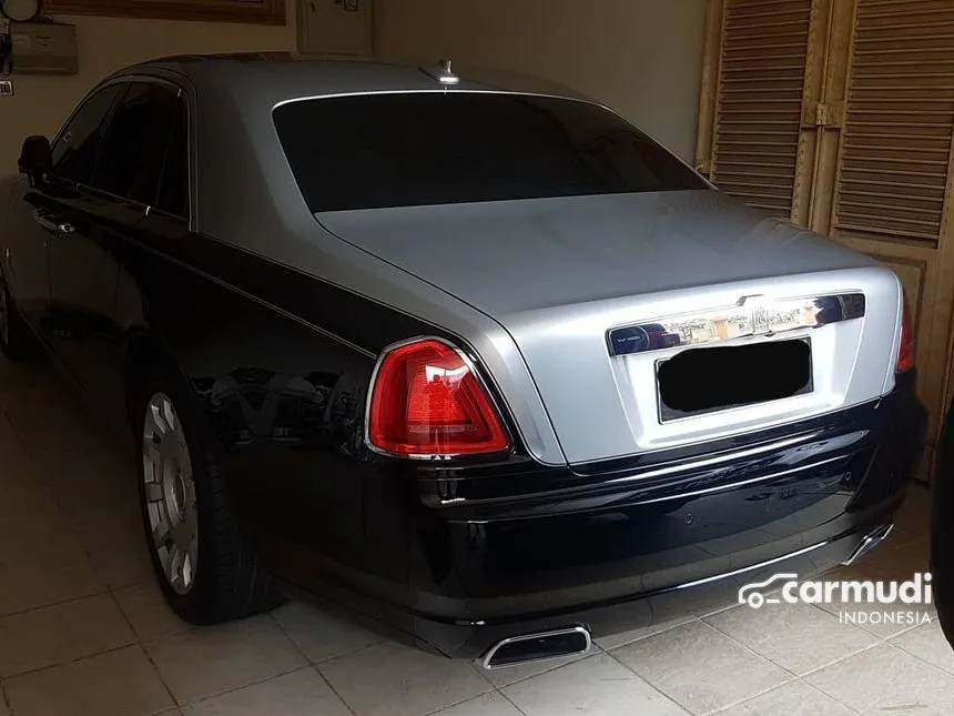 2013 Rolls-Royce Ghost V12 Sedan