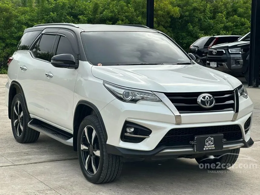 2019 Toyota FORTUNER TRD Sportivo (2-Tone) SUV