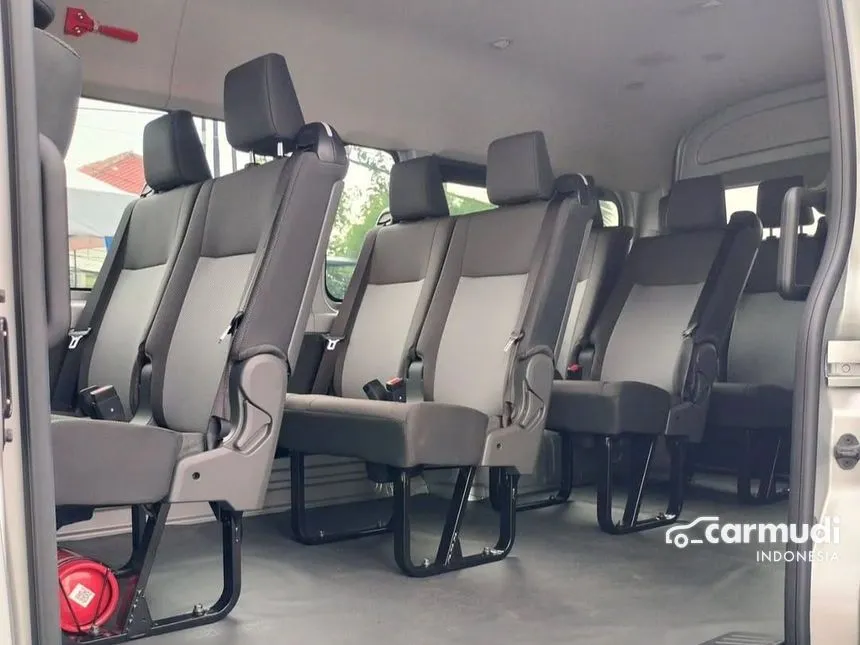 2025 Toyota Hiace Premio Van