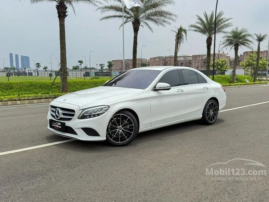 2019 Mercedes-Benz C200 EQ Boost Avantgarde Line Sedan