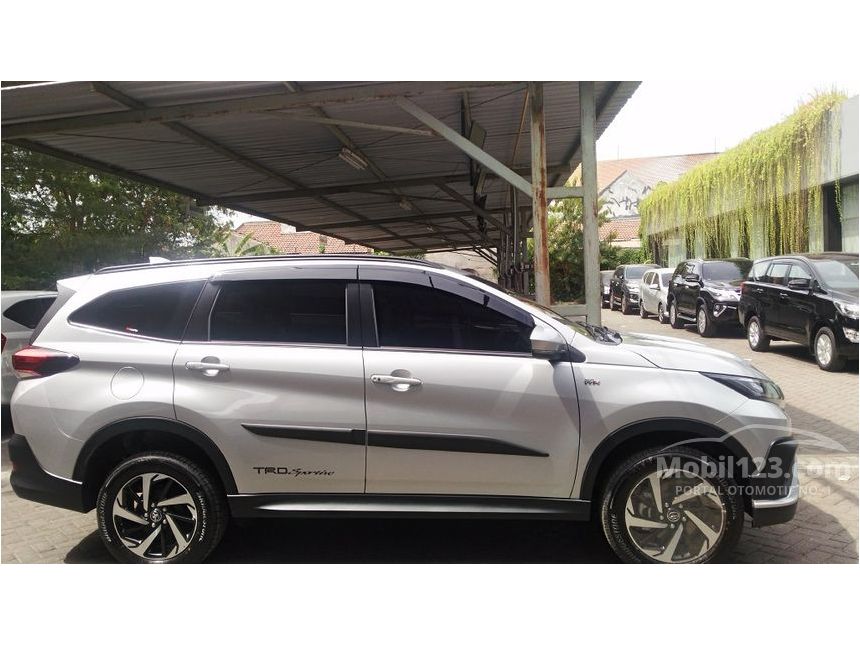 Jual Mobil Toyota Rush 2019 TRD Sportivo 1.5 di Jawa Timur Jual Mobil Toyota Rush 2019 TRD Sportivo 1.5 di Jawa Timur