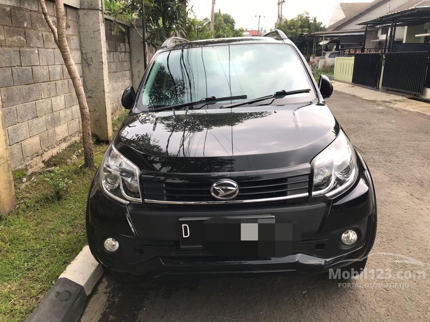  Jual  Mobil Daihatsu Terios  2022 R 1 5 di Jawa Barat Manual 