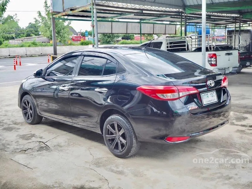 2018 Toyota Yaris Ativ J Sedan