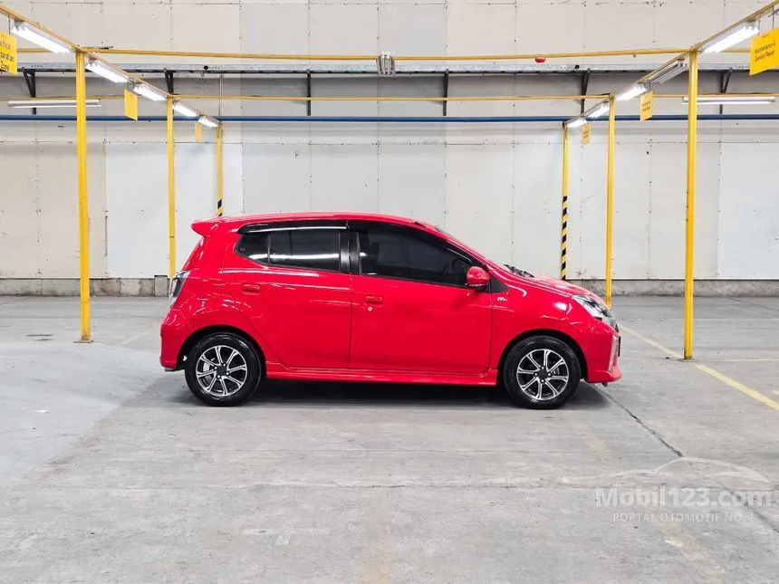 2022 Daihatsu Ayla R Hatchback