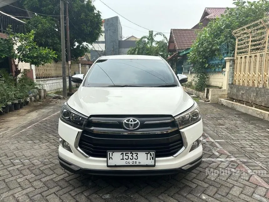Jual Mobil Toyota Innova Venturer 2018 2.4 di Jawa Timur Automatic Wagon Putih Rp 394.000.000